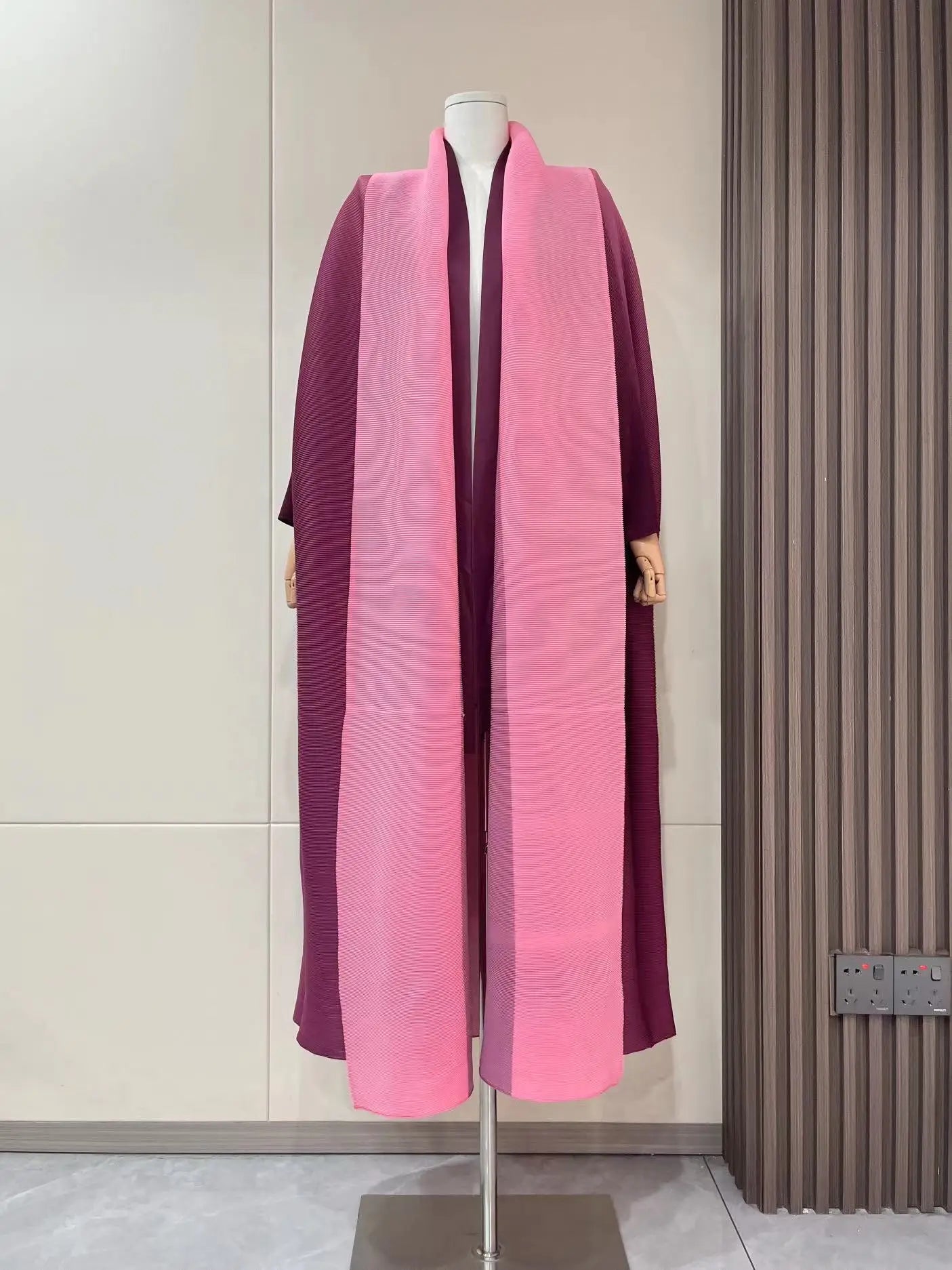 Abaya Kimono Dégradé – Élégance et Modernité au Féminin
