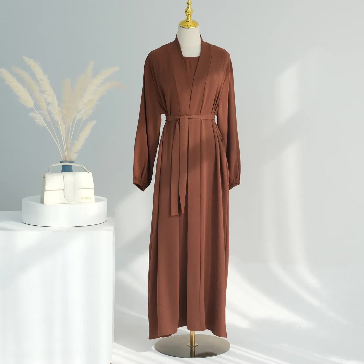 ✨ Abaya Kimono 2 Pièces + Hijab – Élégance et Polyvalence au Quotidien ✨