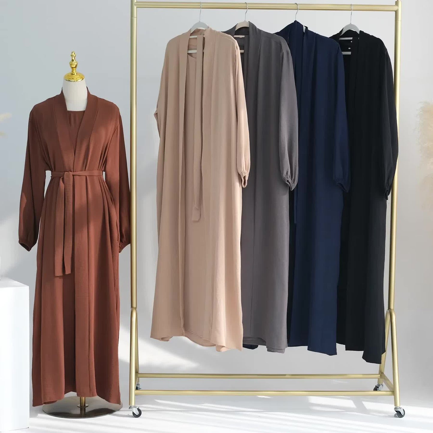 ✨ Abaya Kimono 2 Pièces + Hijab – Élégance et Polyvalence au Quotidien ✨