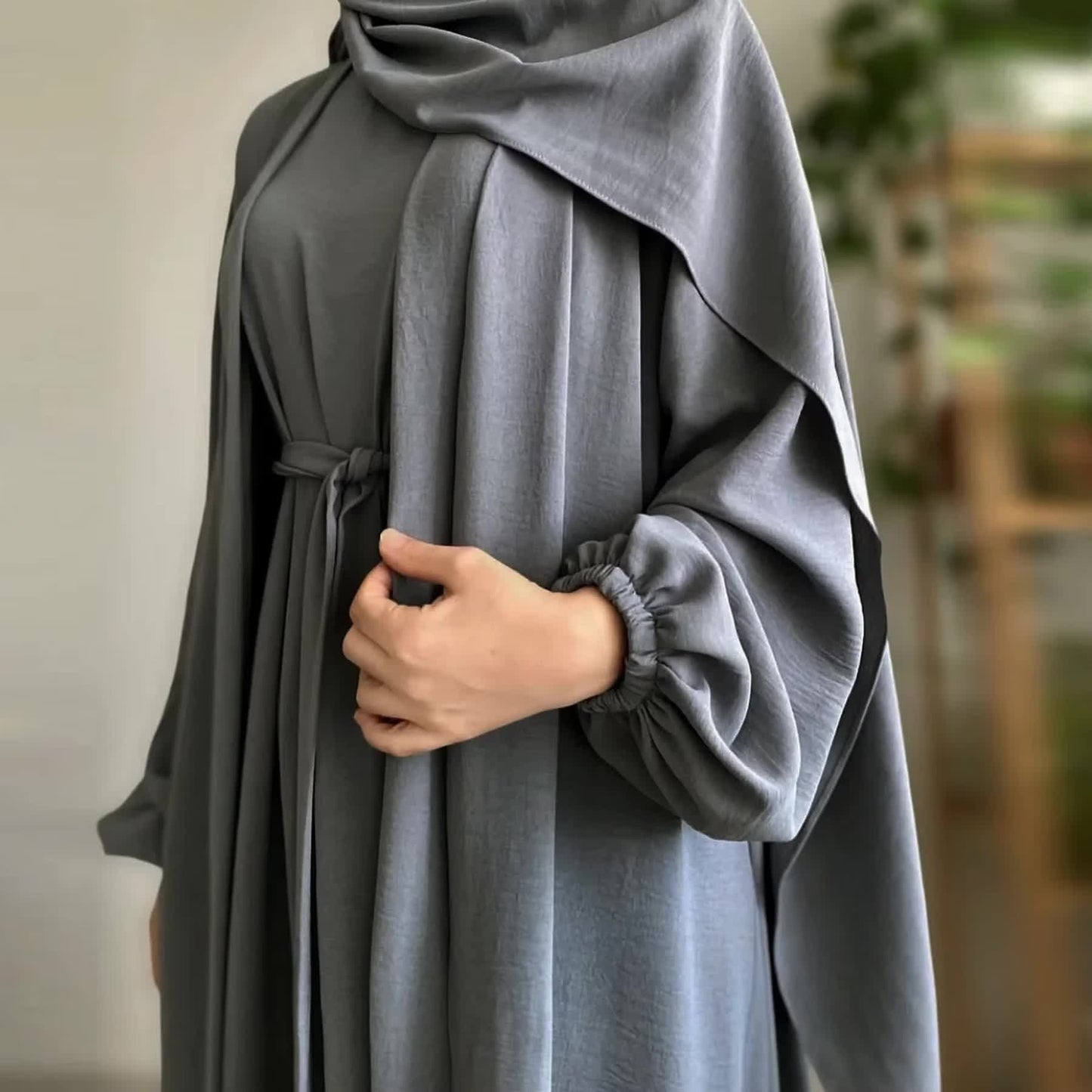 ✨ Abaya Kimono 2 Pièces + Hijab - Gris Sombre - Élégance et Polyvalence au Quotidien ✨