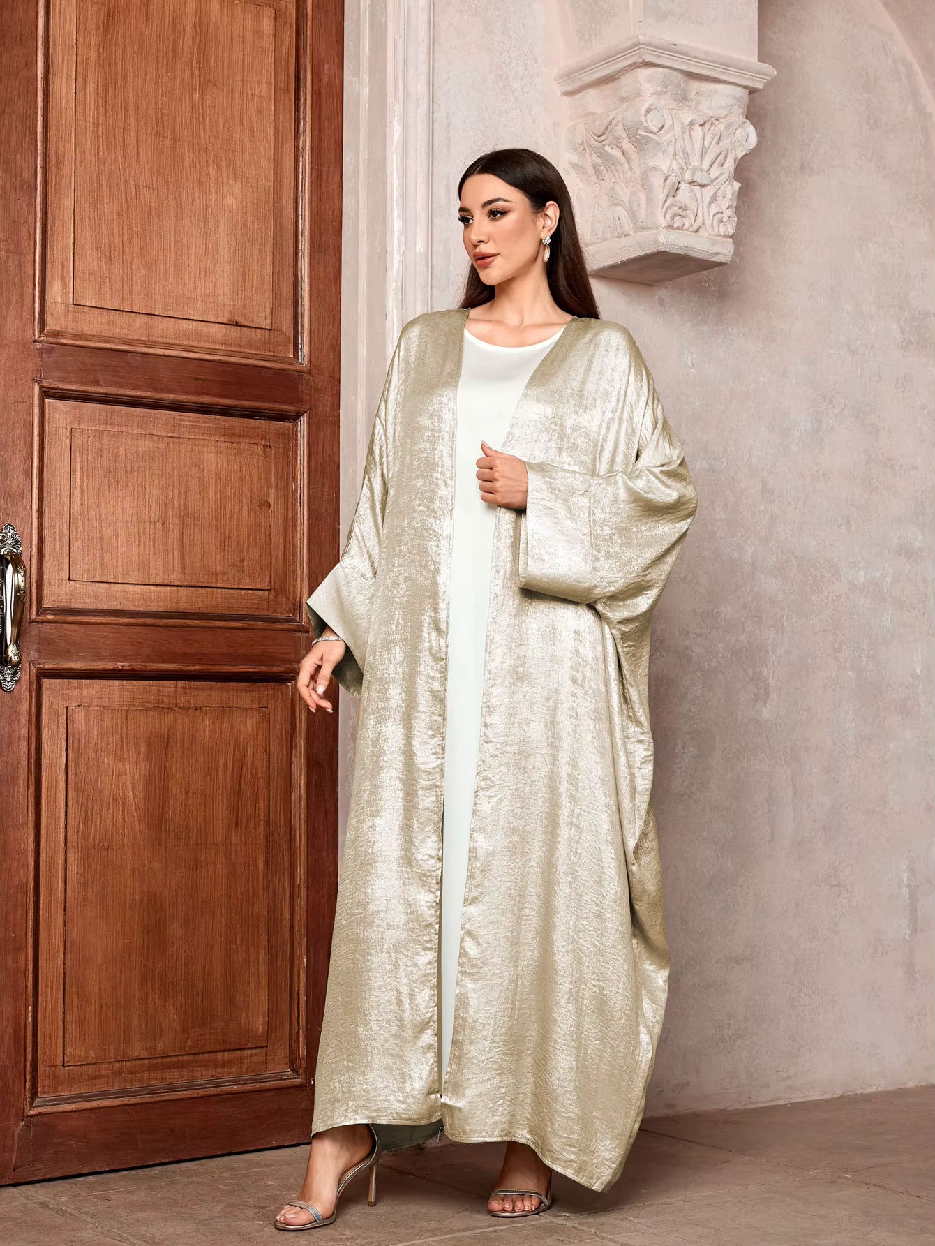 Caftan Satiné Moderne – Élégance Modeste et Raffinée