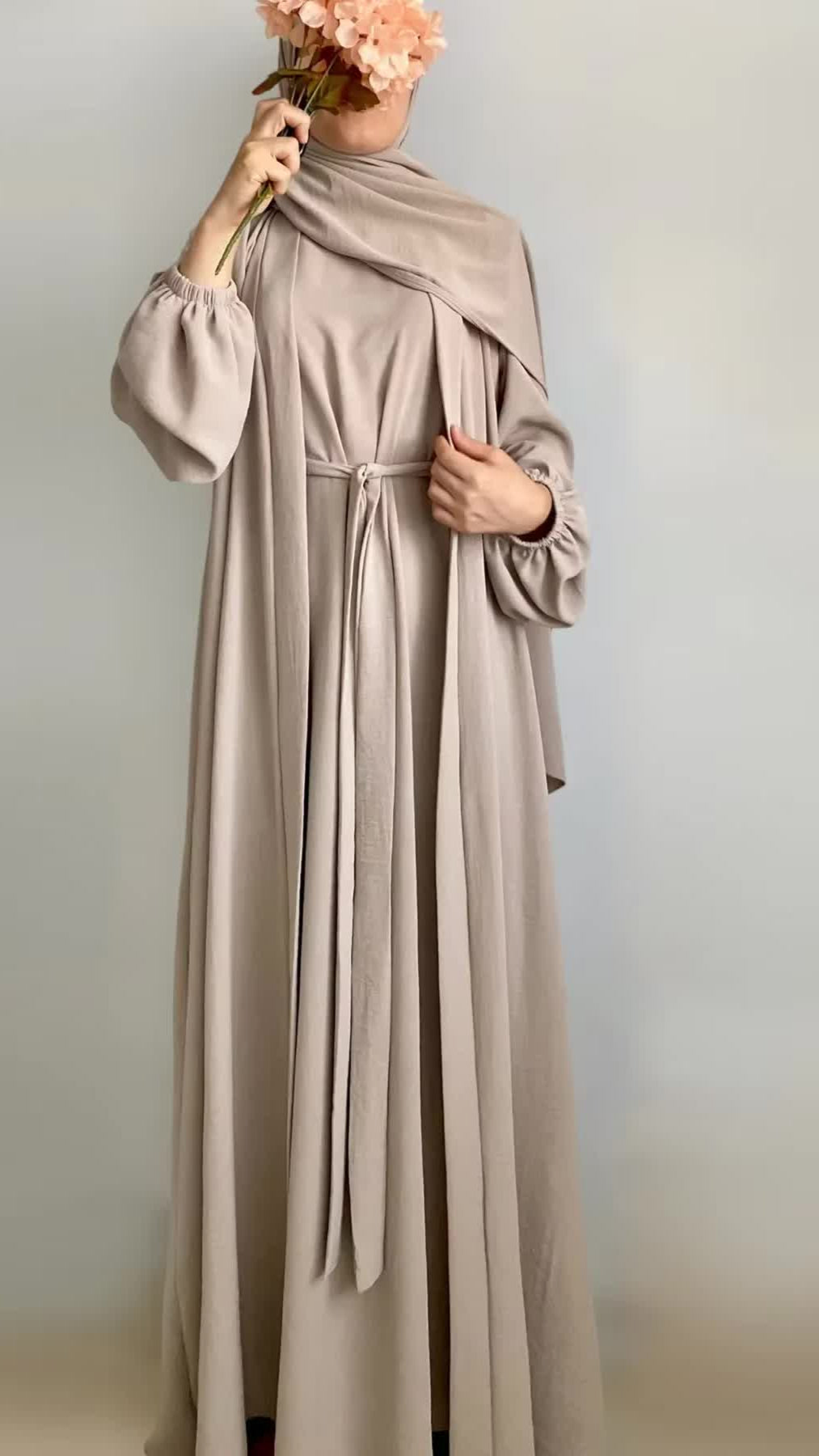 ✨ Abaya Kimono 2 Pièces + Hijab – Beige - Élégance et Polyvalence au Quotidien ✨