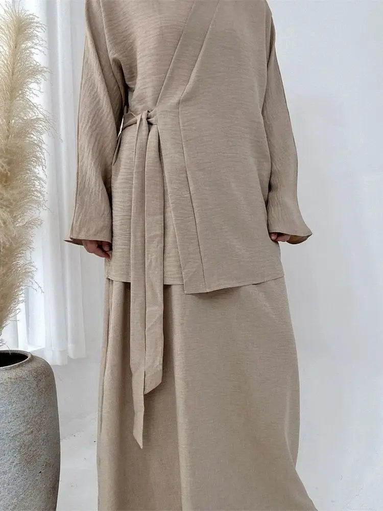 Ensemble Abaya Croisé - Beige -   Élégance et Raffinement ✨