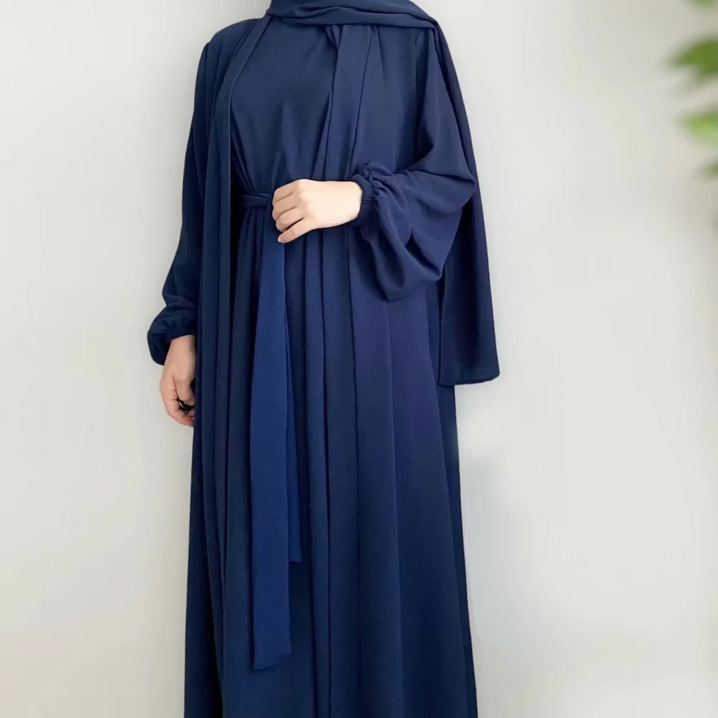 ✨ Abaya Kimono 2 Pièces + Hijab - Bleu Marine - Élégance et Polyvalence au Quotidien ✨