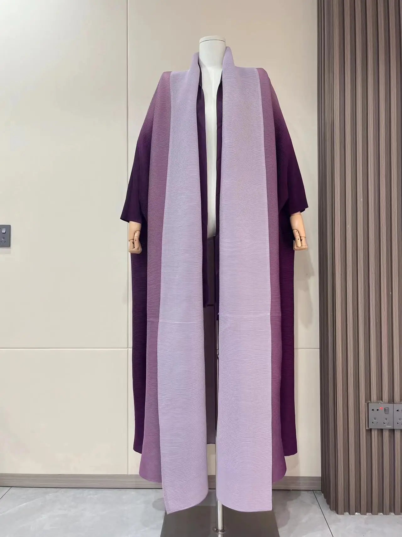 Abaya Kimono Dégradé – Élégance et Modernité au Féminin